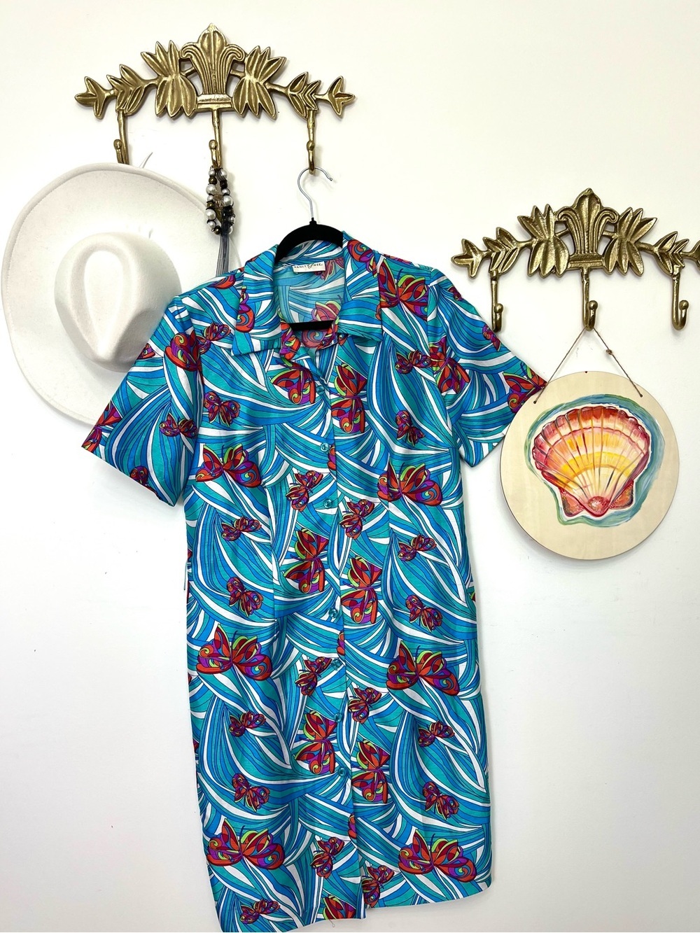 Vintage butterfly wave short sleeve dress  M ptp 20”